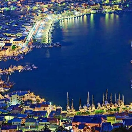 Hébergement de vacances Comfortable House In Mirties With Terrace And Parking