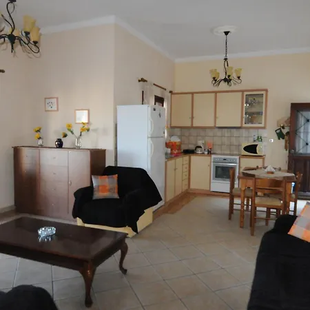 Дом отдыха Comfortable House In Mirties With Terrace And Parking *