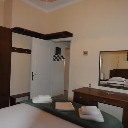 Comfortable House In Mirties With Terrace And Parking Дом отдыха Миртеа