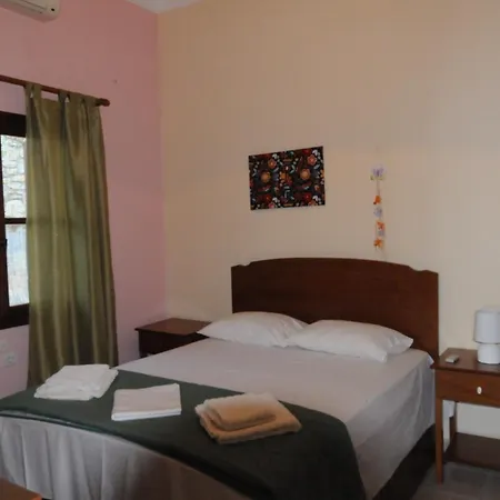 Comfortable House In Mirties With Terrace And Parking * Миртеа
