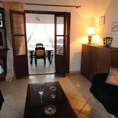 Comfortable House In Mirties With Terrace And Parking Сasa de vacaciones *