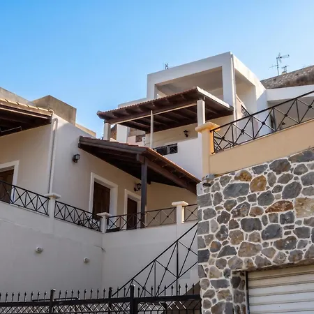 Comfortable House In Mirties With Terrace And Parking Дом отдыха
