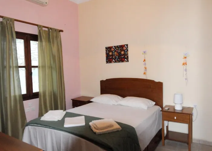 Comfortable House In Mirties With Terrace And Parking Tatil Evi *